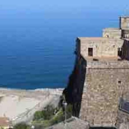 La Scaletta Sul Mare Di Pizzo Wifi E Disney+ Eksteriør billede