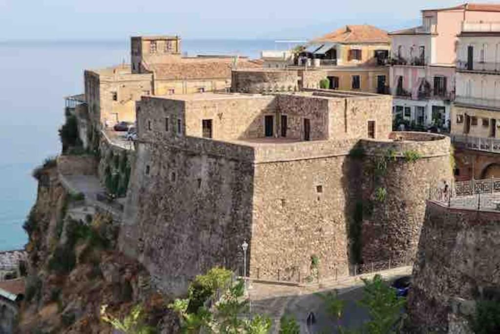 La Scaletta Sul Mare Di Pizzo Wifi E Disney+ Eksteriør billede